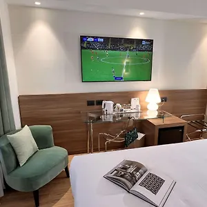 بِست ويستيرن سيتي ميلان