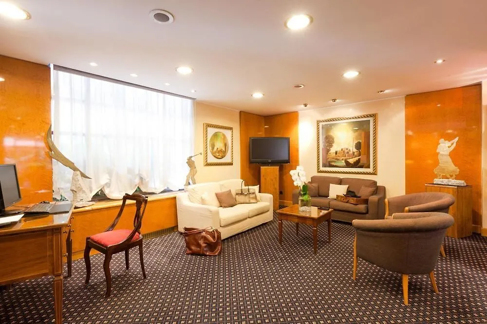 City Life Hotel Poliziano, By R Collection Hotels Milan 4*,